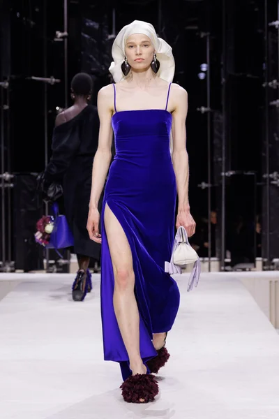 Look 4